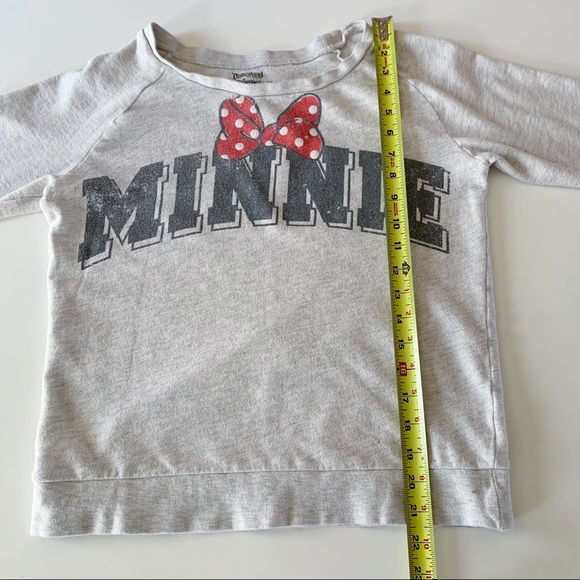 Disney Minnie Mouse 28 Crewneck graphic sweatshirt size small - Picture 8 of 8